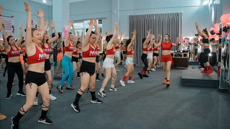 Tham gia các hoạt động thể dục, thể thao là một trong những liệu pháp hữu hiệu để điều trị stress. Tham gia các hoạt động thể dục, thể thao là một trong những liệu pháp hữu hiệu để điều trị stress.