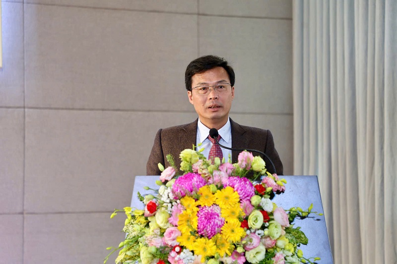 Phó Chủ tịch UBND tỉnh Lâm Đồng Đinh Văn Tuấn chia sẻ với cộng đồng doanh nghiệp. Phó Chủ tịch UBND tỉnh Lâm Đồng Đinh Văn Tuấn chia sẻ với cộng đồng doanh nghiệp.