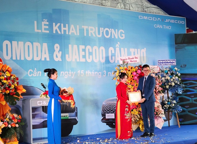 Khai trương showroom ô tô Omoda và Jaecoo tại Cần Thơ