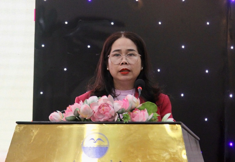 bà Đỗ Thị Diệu Hạnh – Giám đốc Sở VHTT&DL tỉnh Bình Định, chia sẻ tại buổi họp báo. bà Đỗ Thị Diệu Hạnh – Giám đốc Sở VHTT&DL tỉnh Bình Định, chia sẻ tại buổi họp báo.