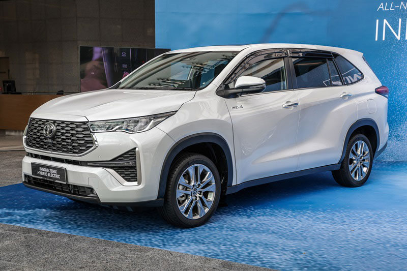 Toyota Innova dẫn đầu. Toyota Innova dẫn đầu.