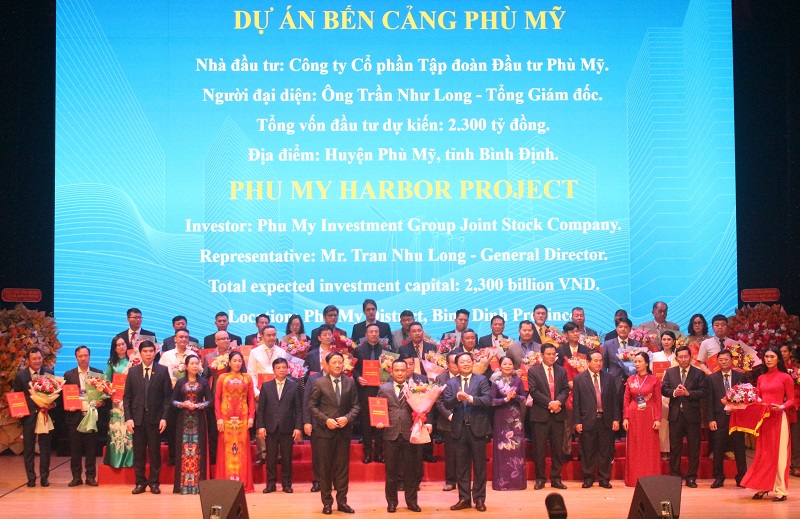 Tuy chưa khởi công nhưng đã có nhiều dự án chọn Khu công nghiệp Phù Mỹ làm "bến đỗ".