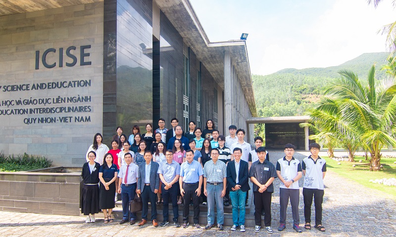 Lãnh đạo Sở Khoa học và Công nghệ tỉnh bình Định chào mừng các nhà khoa học về dự hội thảo Vật lý Thiên văn SAGI 2025. Lãnh đạo Sở Khoa học và Công nghệ tỉnh bình Định chào mừng các nhà khoa học về dự hội thảo Vật lý Thiên văn SAGI 2025.