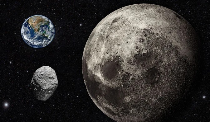 Mặt Trăng (phải) và "mặt trăng thứ 3" 2024 PT5 - Ảnh đồ họa: ORBITAL TODAY