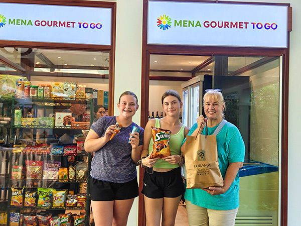 Cửa hàng tiện lợi Mena Gourmet To Go đã chính thức khai trương tại Furama Villas Đà Nẵng ngày 7/6.