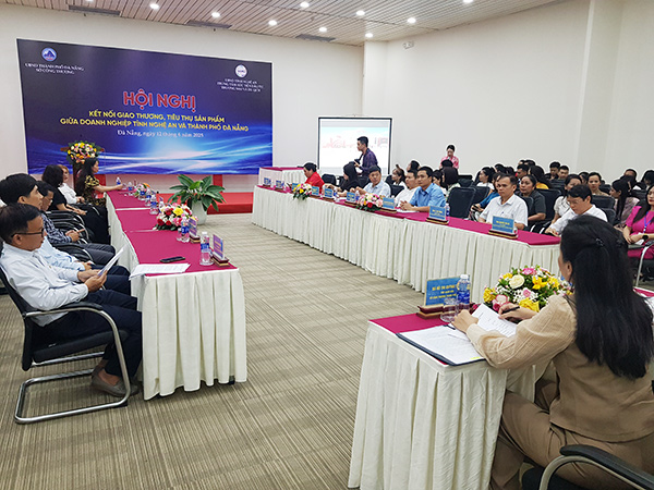 Hội nghị hội nghị kết nối giao thương, tiêu thụ sản phẩm giữa doanh nghiệp Nghệ An và Đà Nẵng chiều ngày 12/6. Hội nghị hội nghị kết nối giao thương, tiêu thụ sản phẩm giữa doanh nghiệp Nghệ An và Đà Nẵng chiều ngày 12/6.