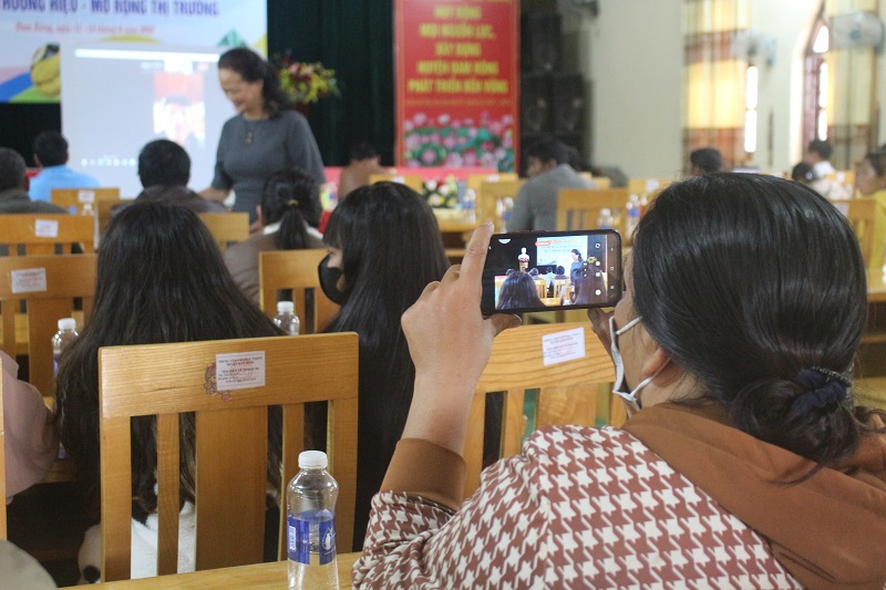 Xây dựng đội ngũ “người kể chuyện số” cho Đam Rông.