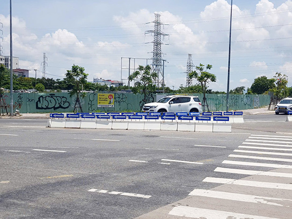 Khu đất được phê duyệt đầu tư dự án khu trung tâm thương mại ở đầu cầu Tiên Sơn (quận Ngũ Hành Sơn). Khu đất được phê duyệt đầu tư dự án khu trung tâm thương mại ở đầu cầu Tiên Sơn (quận Ngũ Hành Sơn).