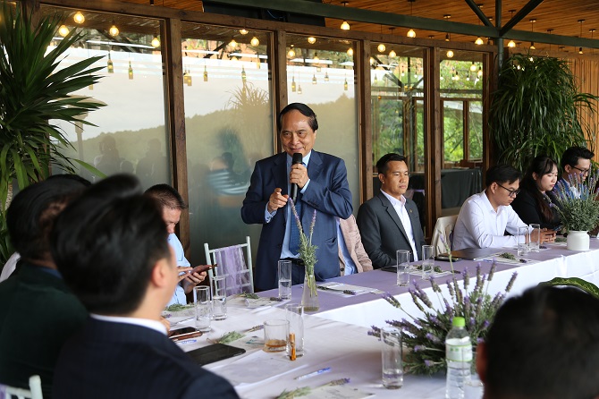 Ông Đặng Quốc Chính - Chủ tịch Hiệp hội Du lịch Lâm Đồng - Đà Lạt khẳng định, sẽ tiếp tục là cầu nối giữa doanh nghiệp và chính quyền, đồng hành trong quá trình phát triển sản phẩm du lịch. Ông Đặng Quốc Chính - Chủ tịch Hiệp hội Du lịch Lâm Đồng - Đà Lạt khẳng định, sẽ tiếp tục là cầu nối giữa doanh nghiệp và chính quyền, đồng hành trong quá trình phát triển sản phẩm du lịch.