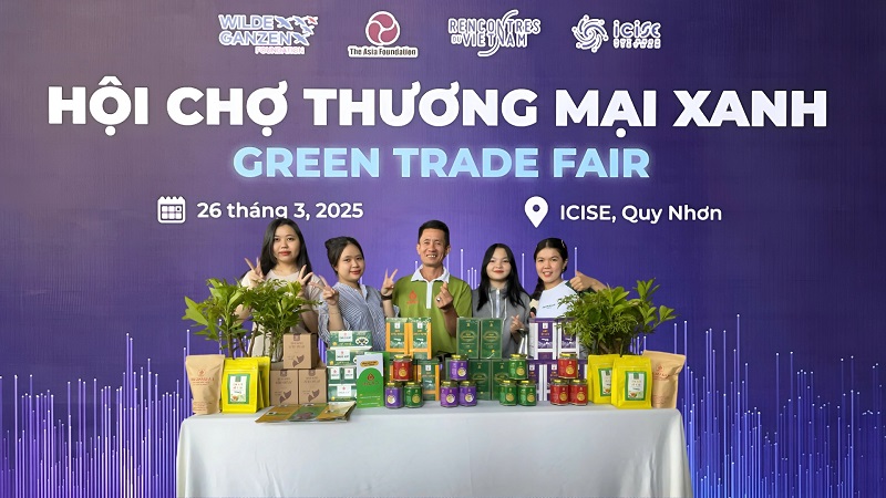 OCOP không chỉ là sản phẩm, mà còn là thương hiệu của một vùng đất. OCOP không chỉ là sản phẩm, mà còn là thương hiệu của một vùng đất.