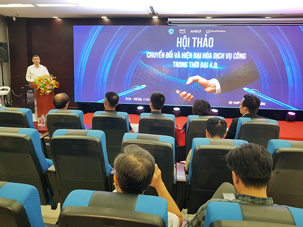 “Chuyển đổi và hiện đại hoá dịch vụ công trong thời đại 4.0” do Sở KH&CN Đà Nẵng phối hợp với các đối tác công nghệ tổ chức chiều 11/7. “Chuyển đổi và hiện đại hoá dịch vụ công trong thời đại 4.0” do Sở KH&CN Đà Nẵng phối hợp với các đối tác công nghệ tổ chức chiều 11/7.