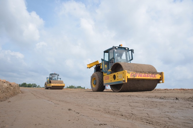 Công trình cao tốc về Cà Mau dần hình thành. Công trình cao tốc về Cà Mau dần hình thành.