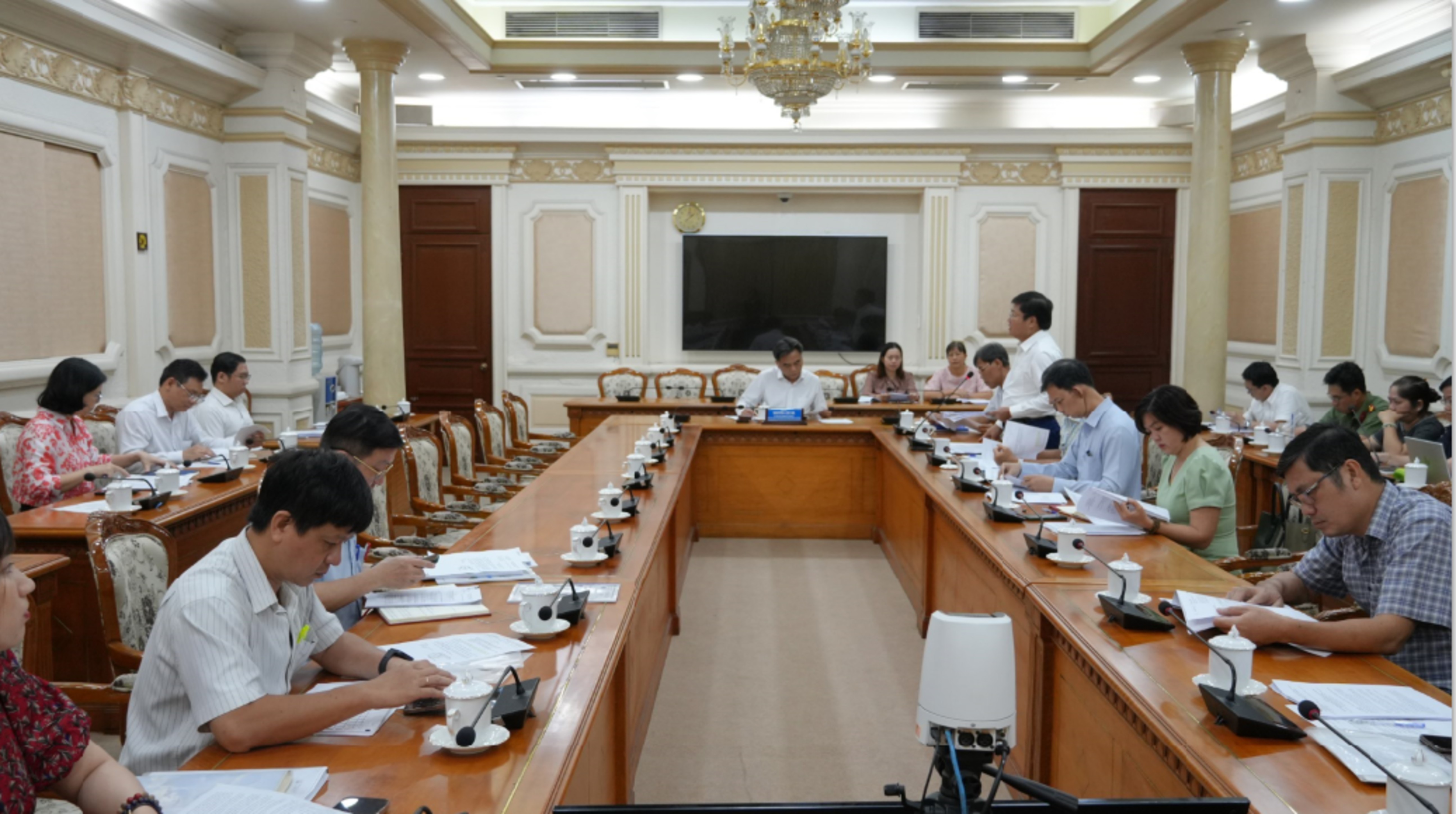 Phó Chủ tịch UBND TP Nguyễn Lộc Hà chủ trì buổi làm việc với Ban Quản lý các KCX, KCN