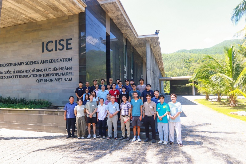 Các nhà khoa học, nghiên cứu sinh về dự Trường hè SAGI 2025. Các nhà khoa học, nghiên cứu sinh về dự Trường hè SAGI 2025.