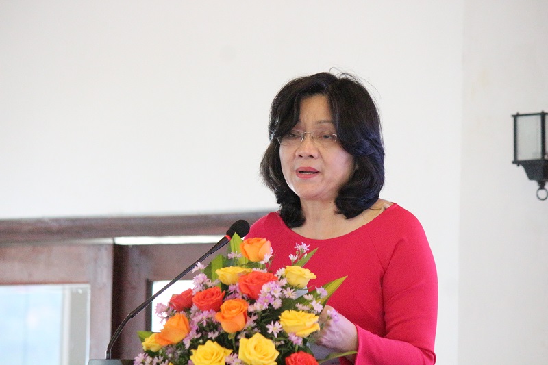 -	Bà Đặng Thị Mỹ Dung- Chủ tịch Hội Nữ doanh nhân tỉnh Gia Lai (cũ), phát biểu.
