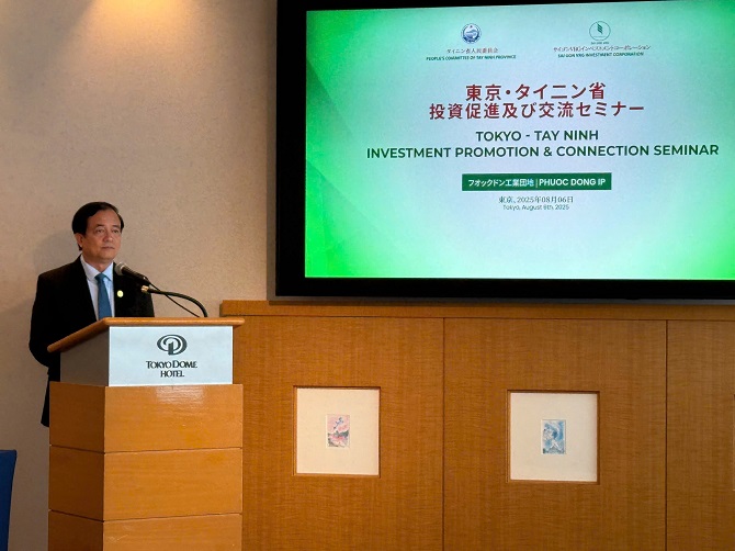 Phó Chủ tịch UBND tỉnh Tây Ninh Nguyễn Hồng Thanh phát biểu tại Hội nghị Phó Chủ tịch UBND tỉnh Tây Ninh Nguyễn Hồng Thanh phát biểu tại Hội nghị