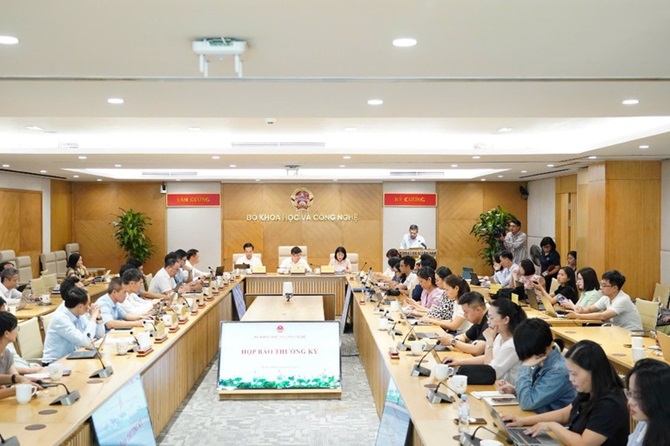 Toàn cảnh họp báo của Bộ Khoa học và Công nghệ chiều 5/8