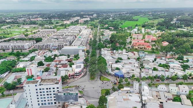 Tỉnh Vĩnh Long đẩy mạnh thực hiện 8 nhiệm vụ trọng tâm phát triển kinh tế - xã hội trong năm 2025. Tỉnh Vĩnh Long đẩy mạnh thực hiện 8 nhiệm vụ trọng tâm phát triển kinh tế - xã hội trong năm 2025.