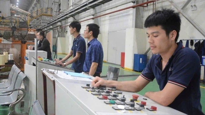 Ứng dụng công nghệ hiện đại trong sản xuất tại Công ty cổ phần Sữa Việt Nam Vinamilk Ứng dụng công nghệ hiện đại trong sản xuất tại Công ty cổ phần Sữa Việt Nam Vinamilk