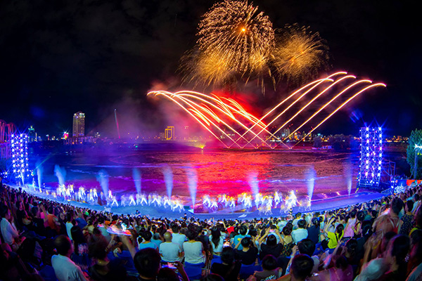 dự án Khu thương mại dịch vụ kết hợp công viên vui chơi giải trí (Da Nang Downtown) dự kiến khởi công trong tháng 8/2025. dự án Khu thương mại dịch vụ kết hợp công viên vui chơi giải trí (Da Nang Downtown) dự kiến khởi công trong tháng 8/2025.