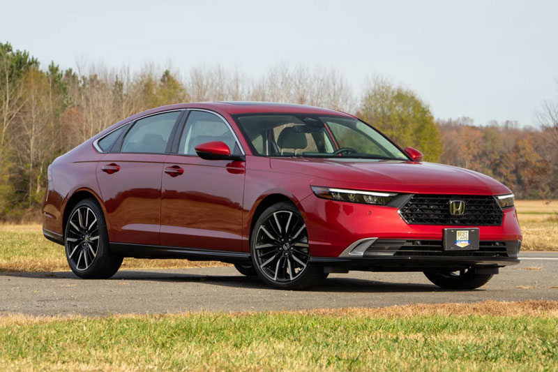 6. Honda Accord Hybrid - 48 MPG (khoảng 20,41 km/lít). 6. Honda Accord Hybrid - 48 MPG (khoảng 20,41 km/lít).