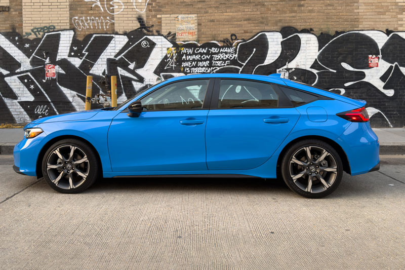 5. Honda Civic Hybrid - 49 MPG (khoảng 20,83 km/lít). 5. Honda Civic Hybrid - 49 MPG (khoảng 20,83 km/lít).