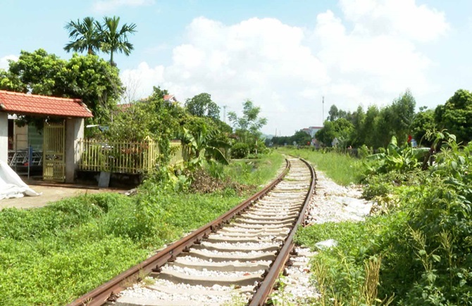 Ưu tiên kinh phí đầu tư để xử lý triệt để điểm đen, điểm tiềm ẩn tai nạn giao thông đường sắt Ưu tiên kinh phí đầu tư để xử lý triệt để điểm đen, điểm tiềm ẩn tai nạn giao thông đường sắt