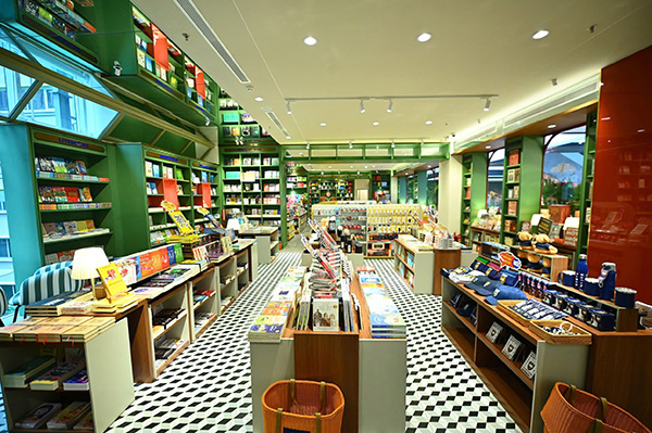 Không gian nhà sách Saigon Oxford Bookstore. Không gian nhà sách Saigon Oxford Bookstore.