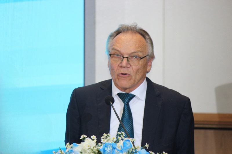 Ông Franz Josef Claes – Chủ tịch Tập đoàn GEO, chia sẻ tại hội thảo. Ông Franz Josef Claes – Chủ tịch Tập đoàn GEO, chia sẻ tại hội thảo.