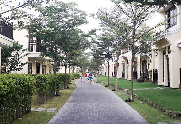 Nguồn cung sơ cấp biệt thự nghỉ dưỡng tại Đà Nẵng và vùng phụ cận trng tháng 8/2025 tiếp tục xu hướng giảm. Nguồn cung sơ cấp biệt thự nghỉ dưỡng tại Đà Nẵng và vùng phụ cận trng tháng 8/2025 tiếp tục xu hướng giảm.