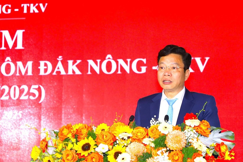 Ông Lưu Văn Trung - Phó Bí thư Tỉnh ủy Lâm Đồng, phát biểu tại buổi lễ.