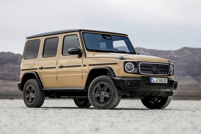 Mercedes-Benz G580 with EQ Technology. Mercedes-Benz G580 with EQ Technology.