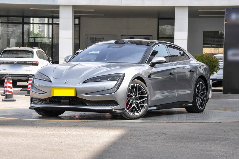 BYD Yangwang U7 2025 hiện đang được bán tại Trung Quốc.