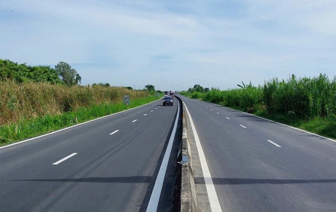 +ảnh 1: Cao tốc Lộ Tẻ - Rạch Sỏi đã đưa vào khai thác êm thuận. +ảnh 1: Cao tốc Lộ Tẻ - Rạch Sỏi đã đưa vào khai thác êm thuận.