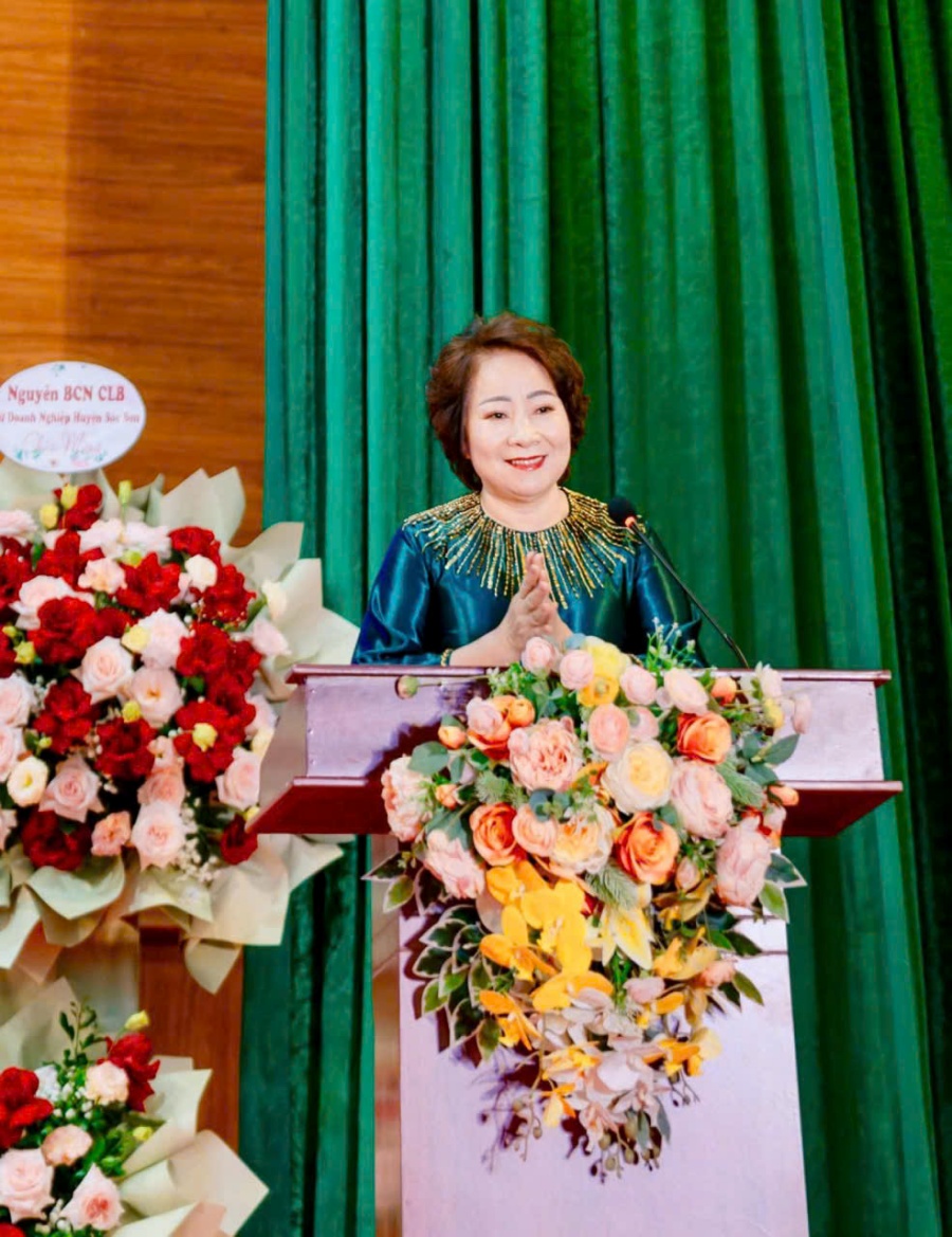 Chủ nhiệm CLB nữ Doanh nhân xã Nội Bài - Doanh nhân Nguyễn Thị Yến.