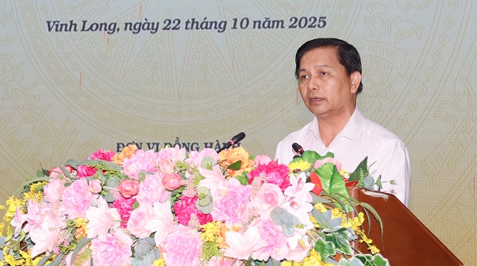 +ảnh 2: Ông Trần Văn Lâu, Bí thư Tỉnh ủy Vĩnh Long phát biểu tại hội nghị +ảnh 2: Ông Trần Văn Lâu, Bí thư Tỉnh ủy Vĩnh Long phát biểu tại hội nghị