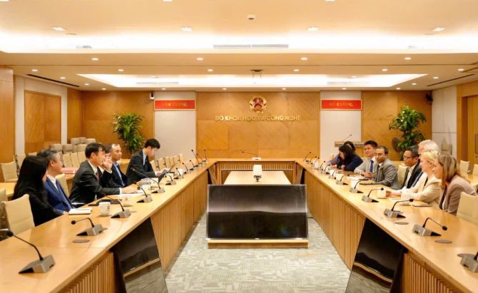 Quang cảnh buổi làm việc. Ảnh: Trung tâm Truyền thông KH&CN.