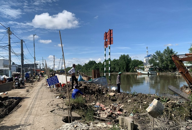 Với phương châm “vượt nắng, thắng mưa, ba ca, bốn kiếp” nhằm đẩy nhanh tiến độ thực hiện các công trình, dự án trên địa bàn tỉnh Cà Mau trong năm 2025