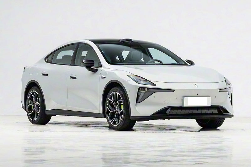 Deepal L06 2026. Deepal L06 2026.