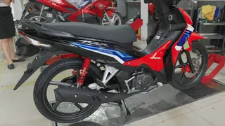 Cận cảnh Honda Wave RSX FI 2026 phiên bản đắt nhất, giá hơn 26 triệu đồng