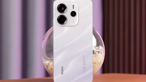 Trên tay smartphone chống nước, pin 5.500mAh, RAM 8 GB, giá từ 4,99 triệu đồng tại Việt Nam