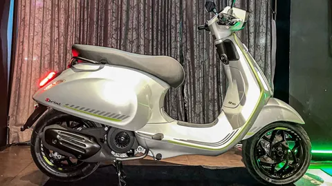 Ngắm Vespa Sprint Tech 2025 vừa ra mắt tại Việt Nam: Giá từ 103,8 triệu đồng, so kè cùng Honda SH