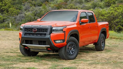 Xe bán tải Nissan vượt trội Ford Ranger về mọi mặt, giá từ 858 triệu đồng