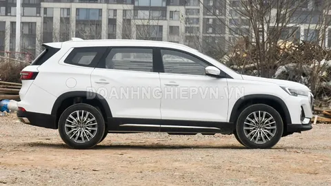 ‘Kẻ hạ sát’ Toyota Fortuner, Hyundai Santa Fe: Công suất 197 mã lực, nội thất tiện nghi, giá ngang Hyundai Grand i10