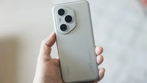 Smartphone cấu hình đáng nể, chống nước, camera 200MP, giá hấp dẫn