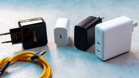 Những ký hiệu trên cục sạc điện thoại không phải ai cũng biết