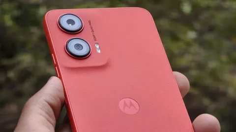 Smartphone chống nước, lưng da, giá 3,99 triệu tại Việt Nam