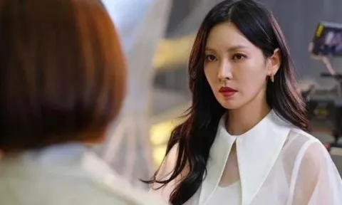 Thông gia vừa rời đi, mẹ chồng sai giúp việc lau nhà ngay vì "bẩn," tôi lập tức viết đơn ly hôn và để lại một câu nói khiến bà tức tím mặt