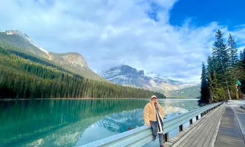 Đôi giày mòn gót – Người hướng dẫn viên kể chuyện nghề