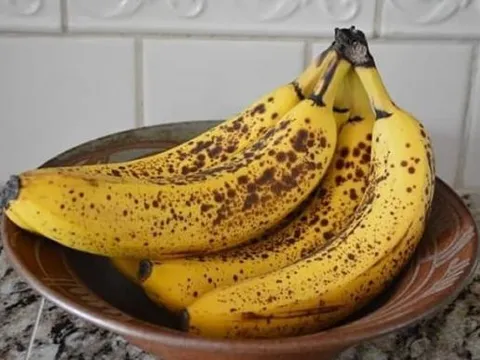 Nên ăn chuối xanh, chín vàng hay có đốm nâu là tốt nhất? 90% người Việt không hay biết